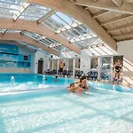 Zecamping Animations Espace Aquatique Piscine Couverte Et Restaurant Κάμπινγκ Saint-Hilaire-de-Riez
