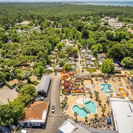 Zecamping Animations Espace Aquatique Piscine Couverte Et Restaurant Saint-Hilaire-de-Riez