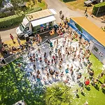 Zecamping Animations Espace Aquatique Piscine Couverte Et Restaurant *