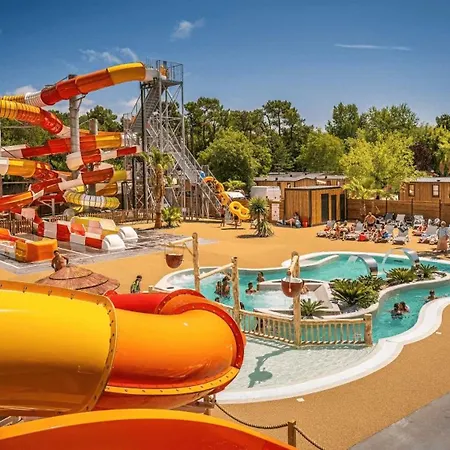 - Parc Aquatique - Ccagfge مكان تخييم سا يْليرْ دو ري